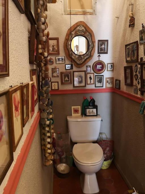 L'insolite Quartier Des Antiquaires Marseille