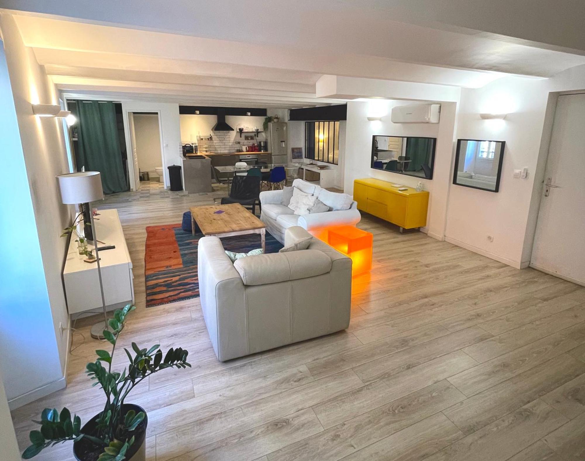 Apartment Loft Climatise 113m2 - 6 Personnes - Quartier Du Panier