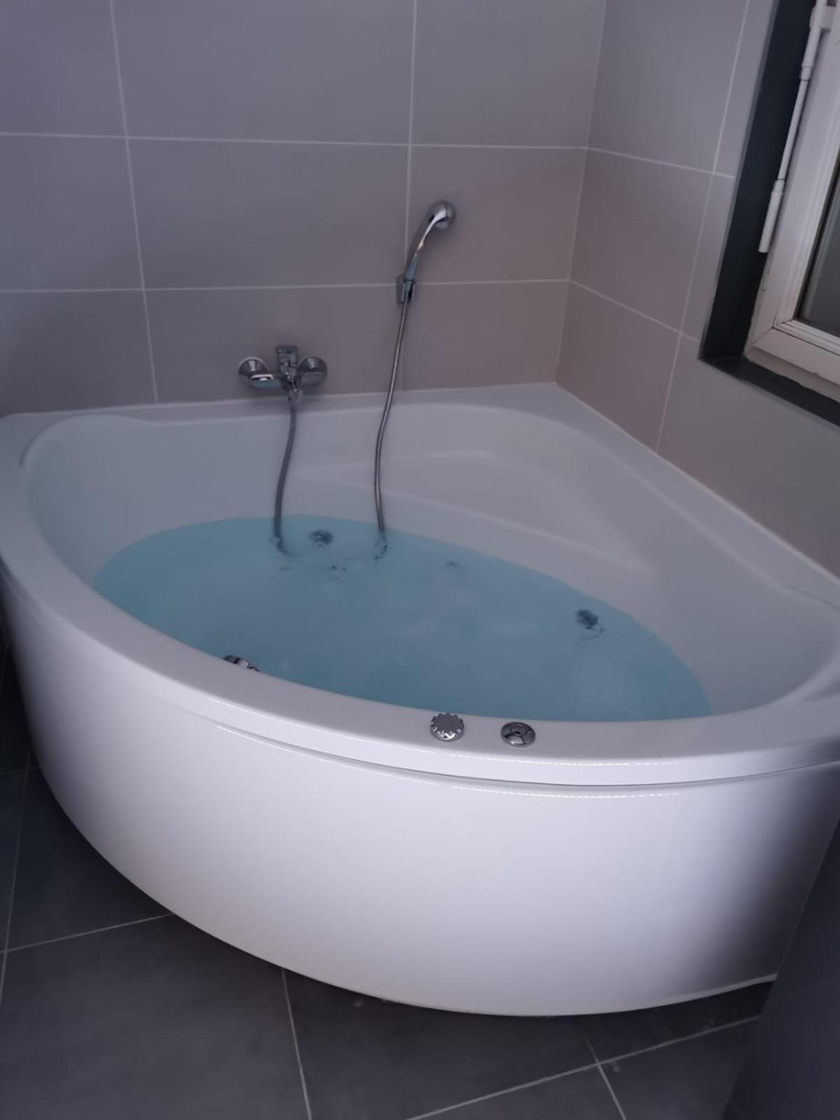 Appartement Bienvenus A These - *