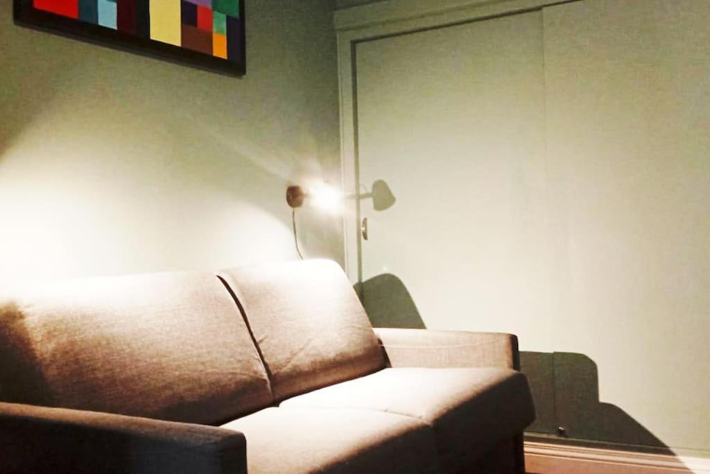 Le Voilier 100 M Cours Julien Appartement *