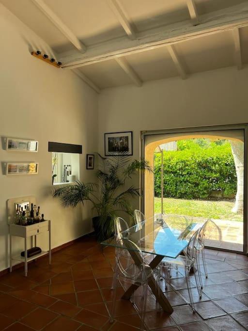 Biệt thự Au Calme Avec Piscine, Ideal Famille Marseille