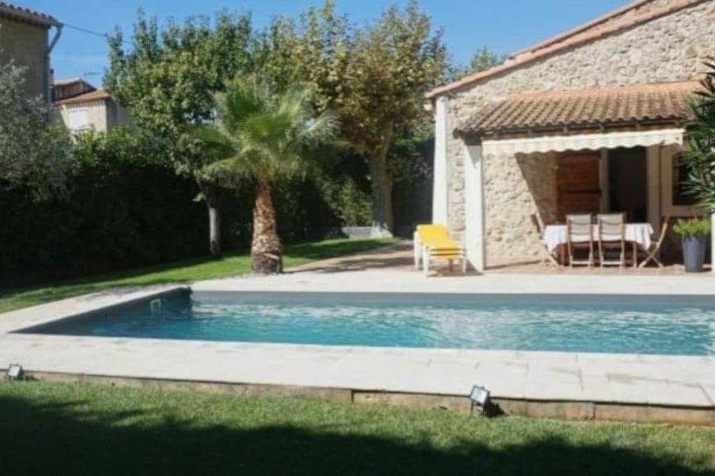 Biệt thự Au Calme Avec Piscine, Ideal Famille *