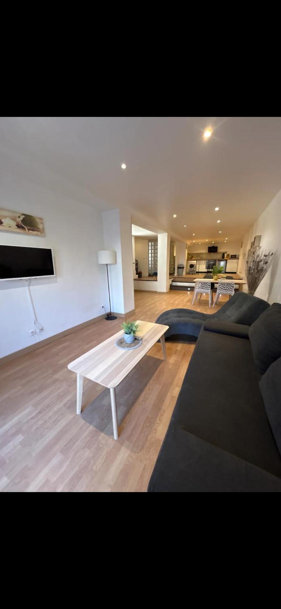 Gare Saint Charles Tgv 6 Personnes Appartement Marseilles