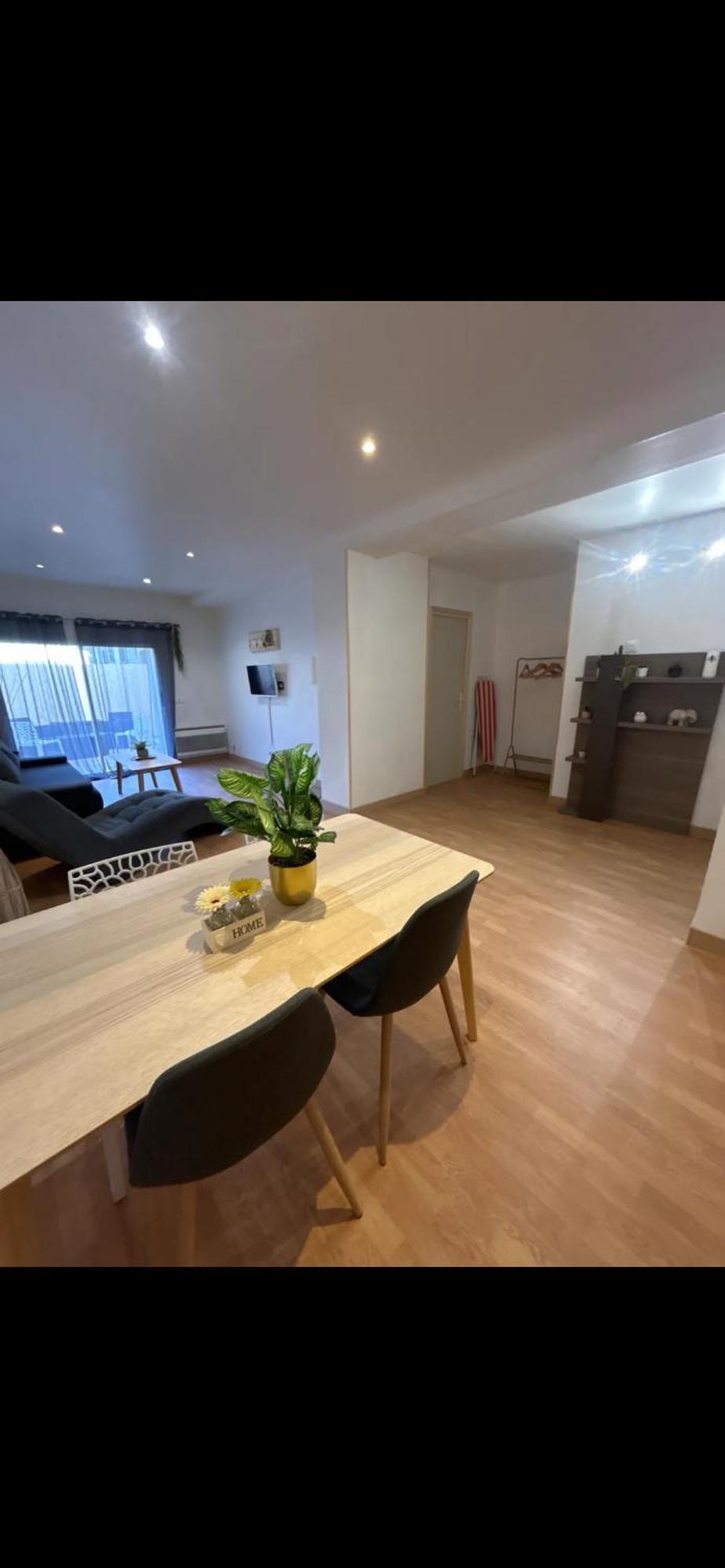 Gare Saint Charles Tgv 6 Personnes Appartement Marseilles