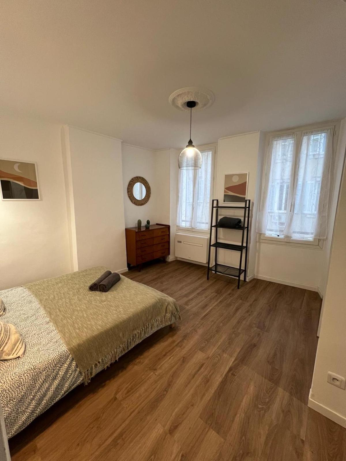 Le Decazes, Sejournez A Deux Pas De La Apartment Marseille