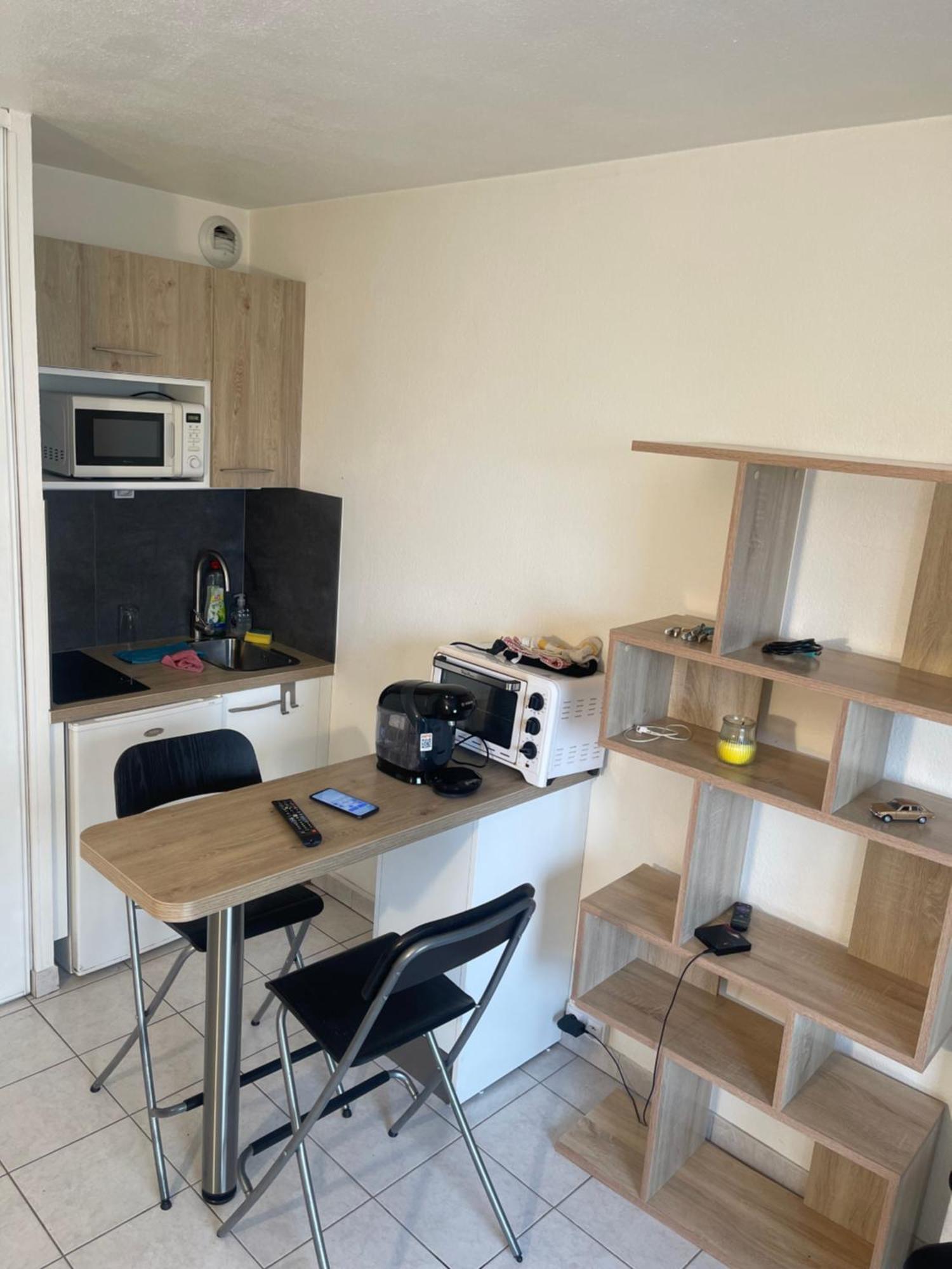 Apartment Avec Place De Parking A La Timone Marseille