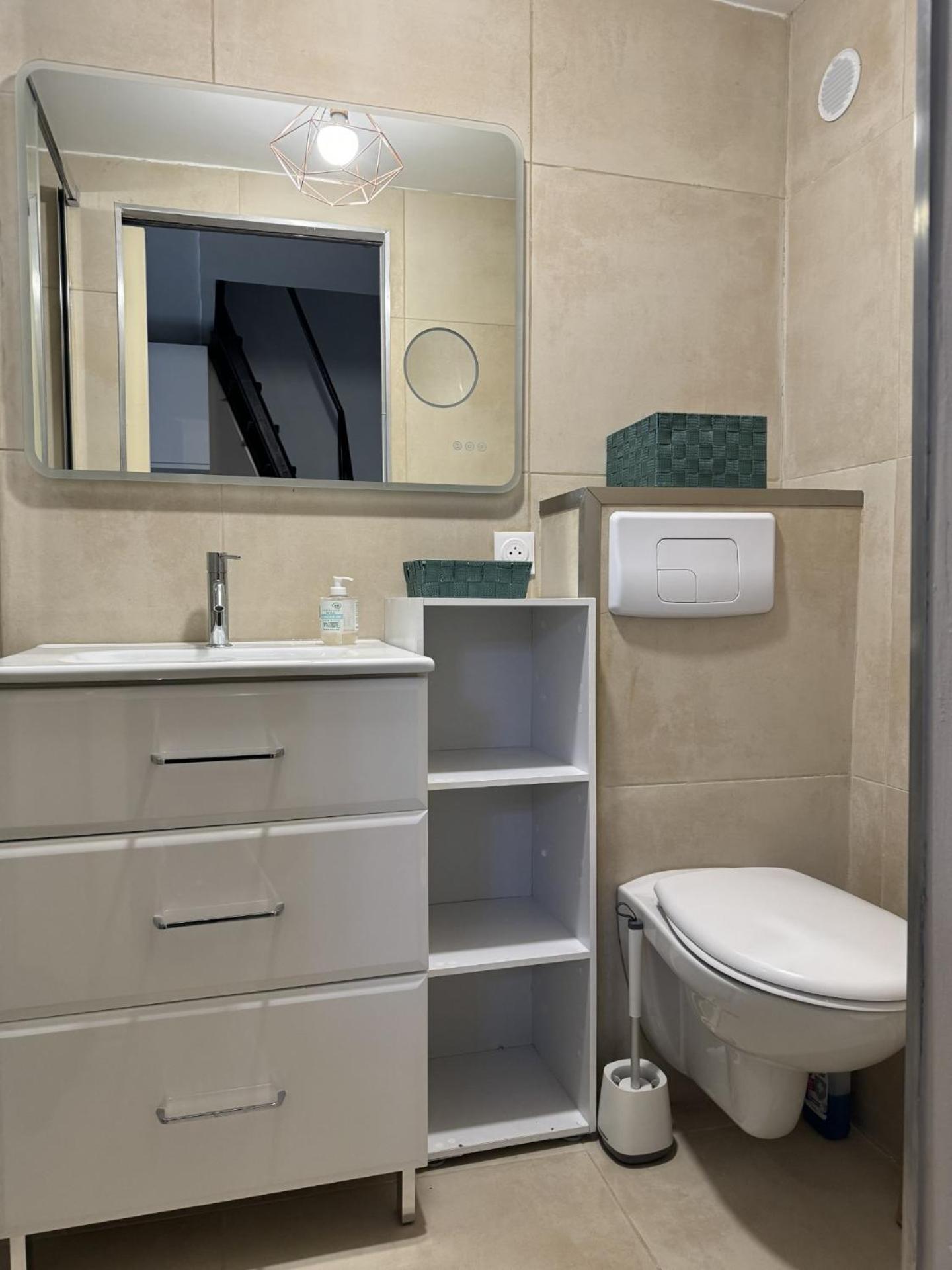 Maison De 40m2,clim, Wifi, Jardin Et Parking