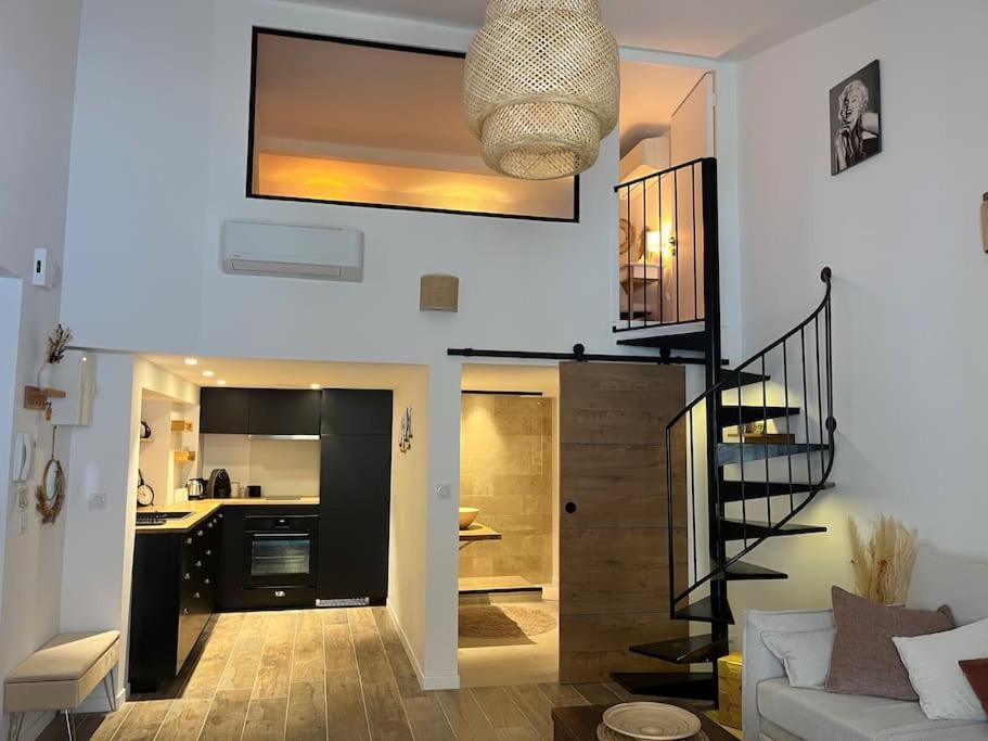 Duplex Chaleureux Et Elegant A Deux Pas De La Căn hộ