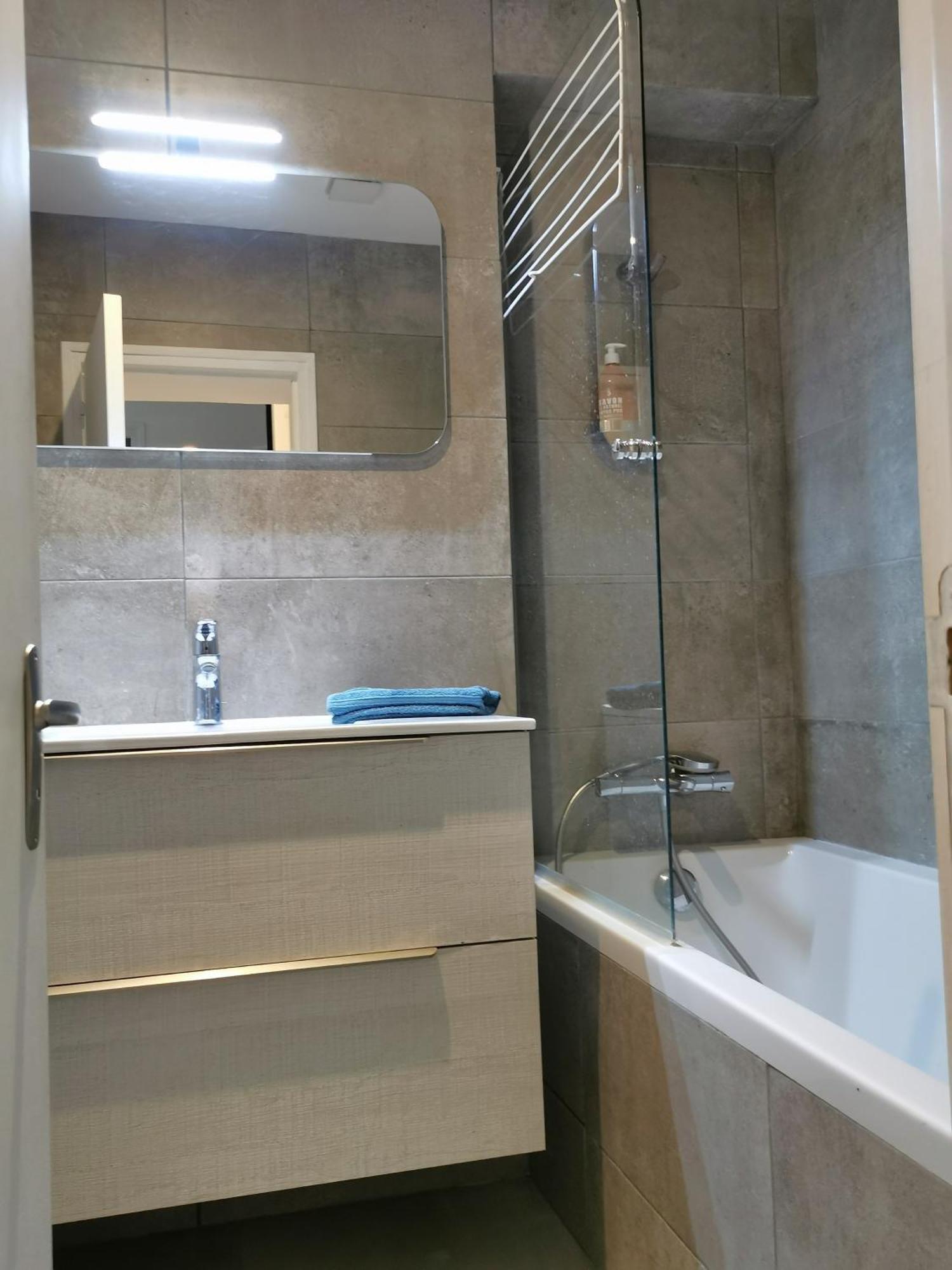 Loft Lumineux: 3-bedroom With Patios And Private Garage Marseille