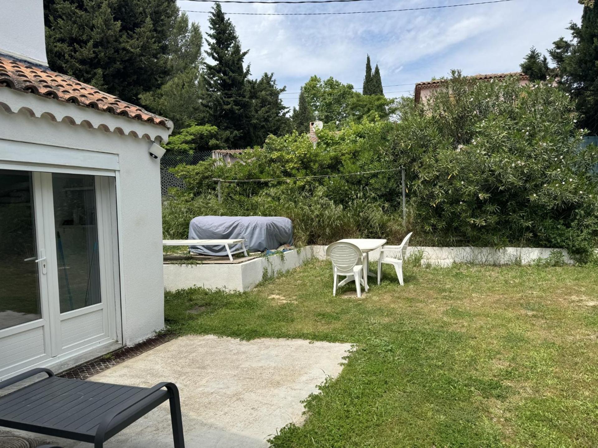 Villa Maison De 40m2,clim, Wifi, Jardin Et Parking