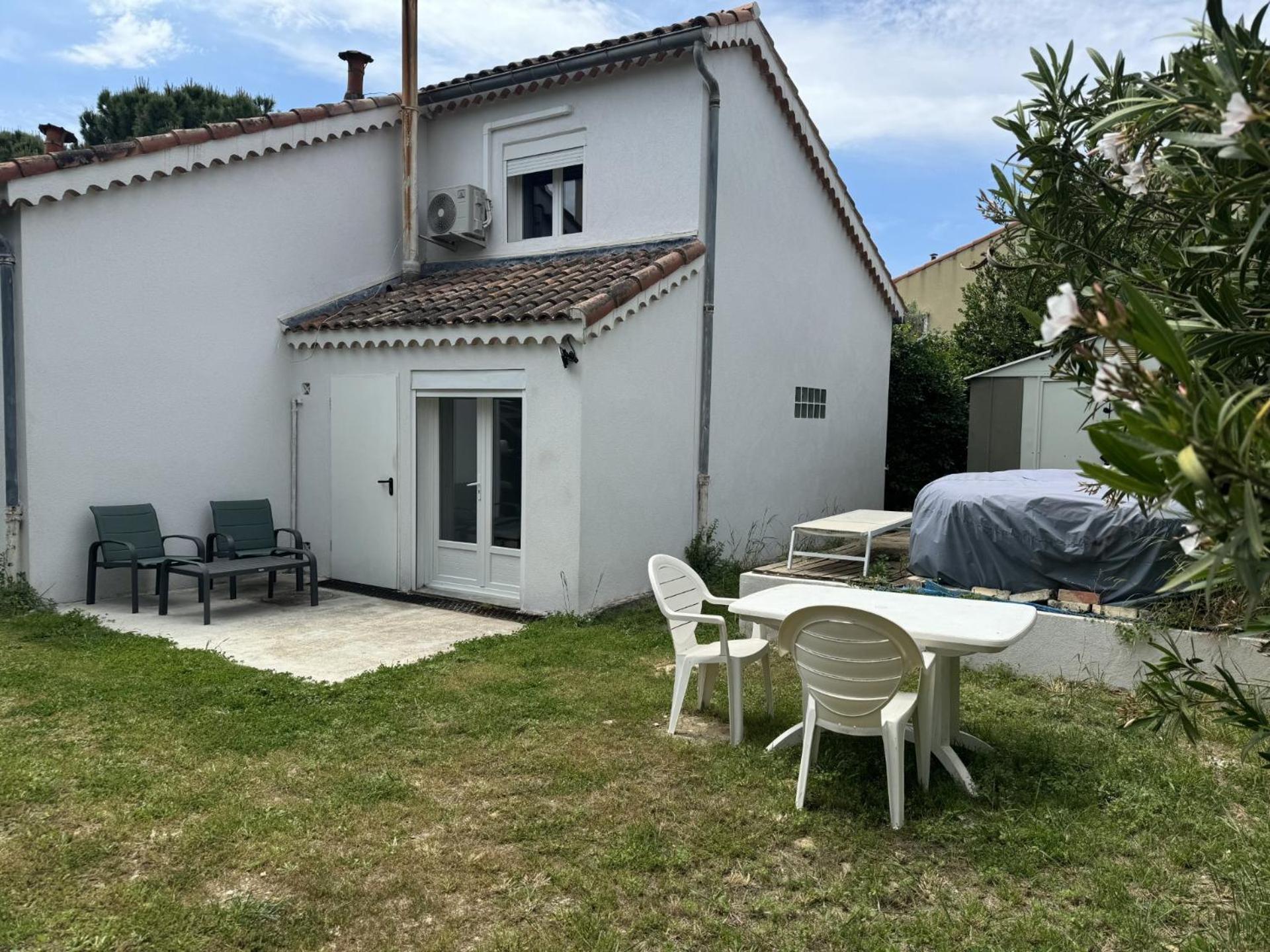 Villa Maison De 40m2,clim, Wifi, Jardin Et Parking