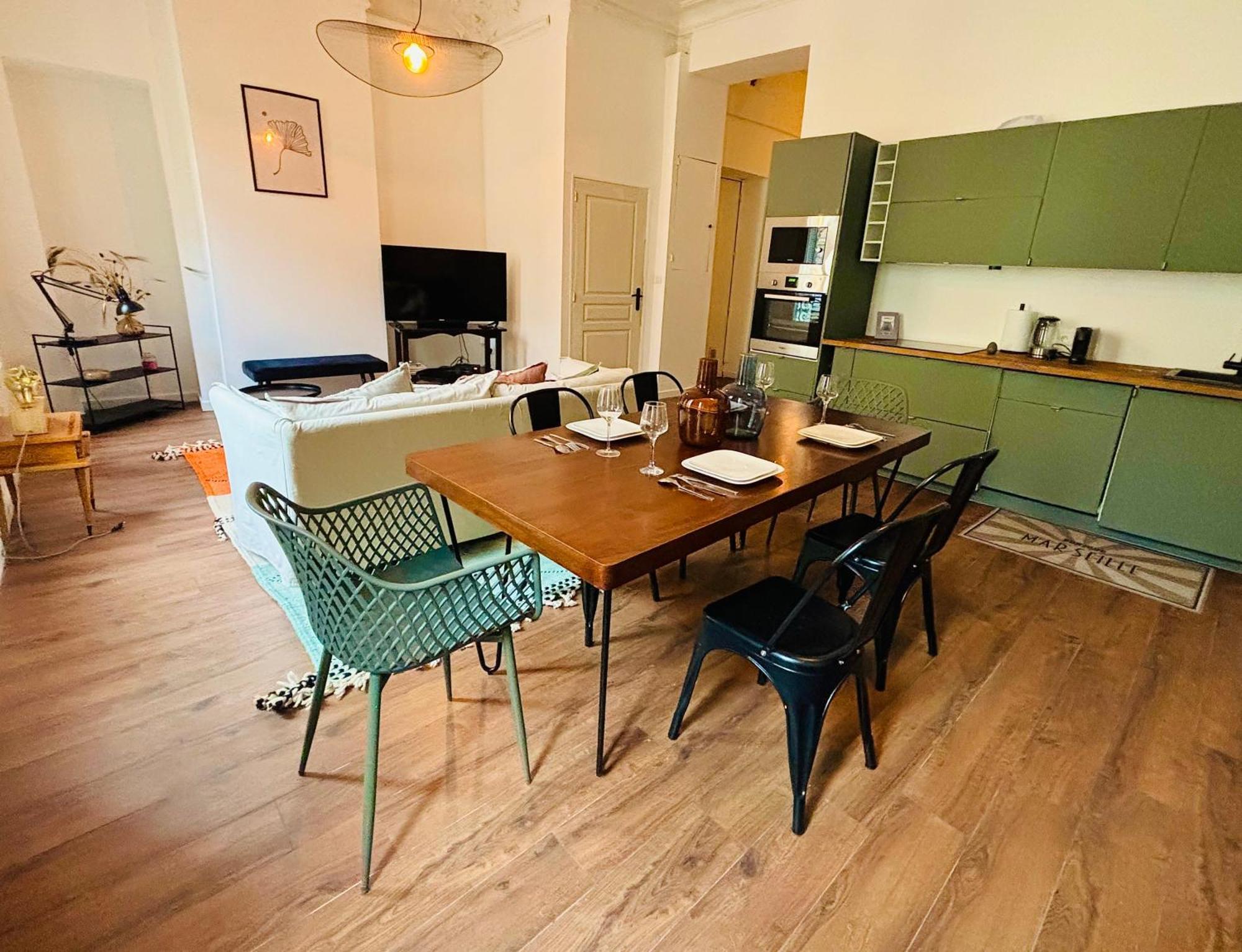 Grand T4 Au Coeur De Apartment Marseilles