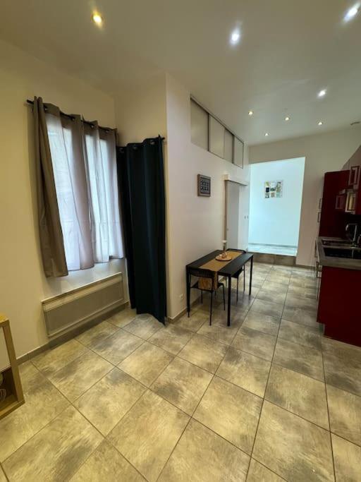 Apartment Studio A Louer Marseille