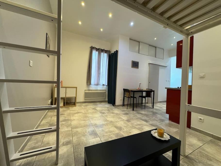 Studio A Louer * Marseille