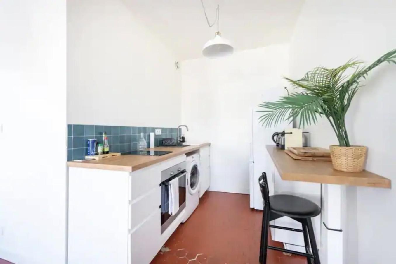Apartment T2 Lumineux Avec Terrasse Proche Catalans *