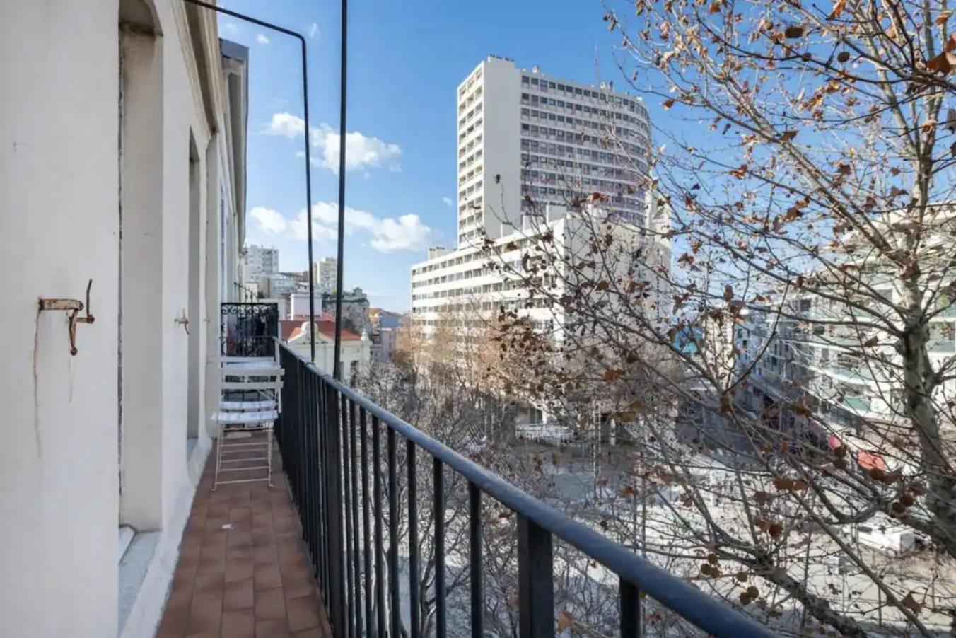 Apartment T2 Lumineux Avec Terrasse Proche Catalans *