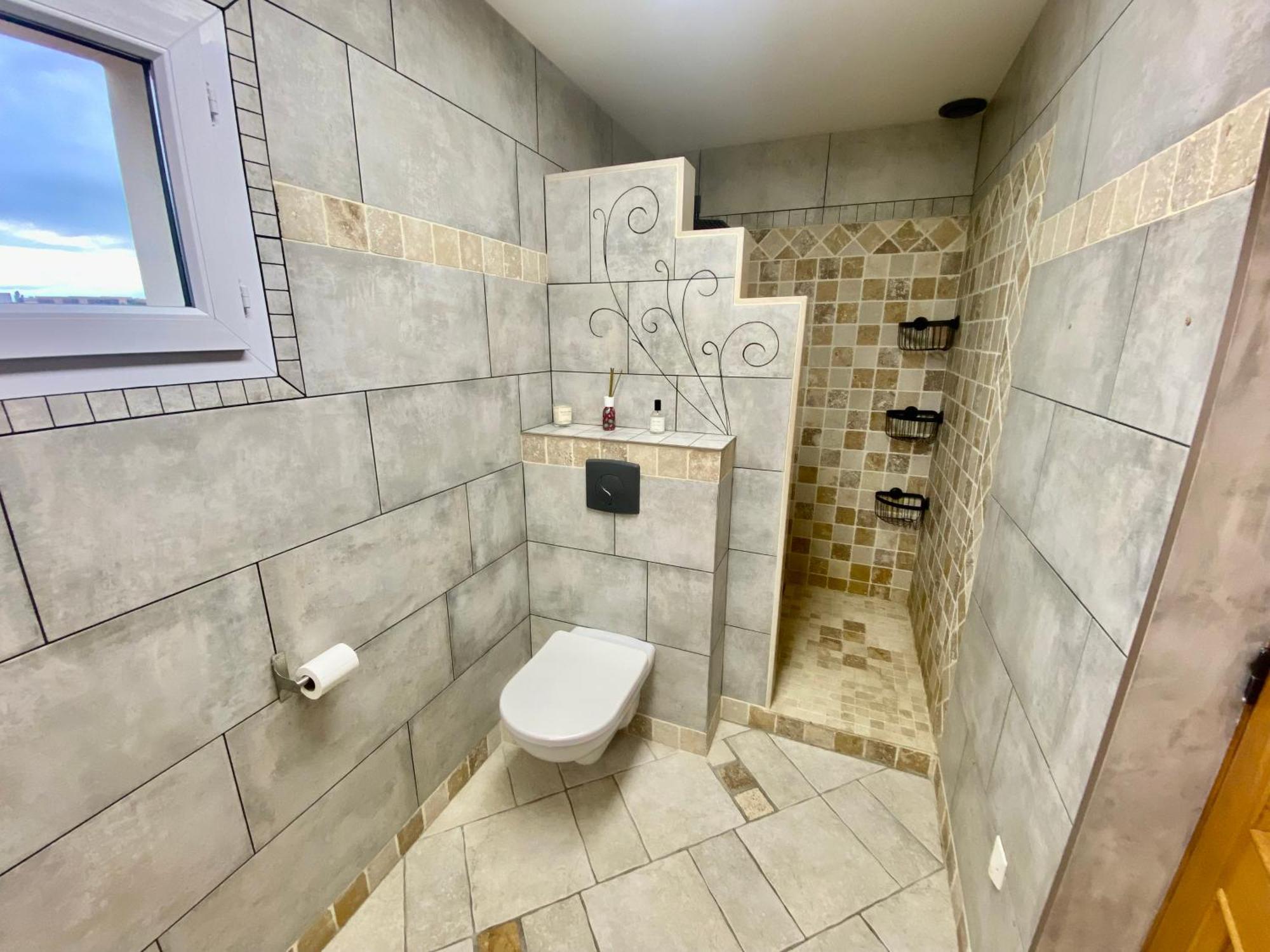 - Villa Marseille
