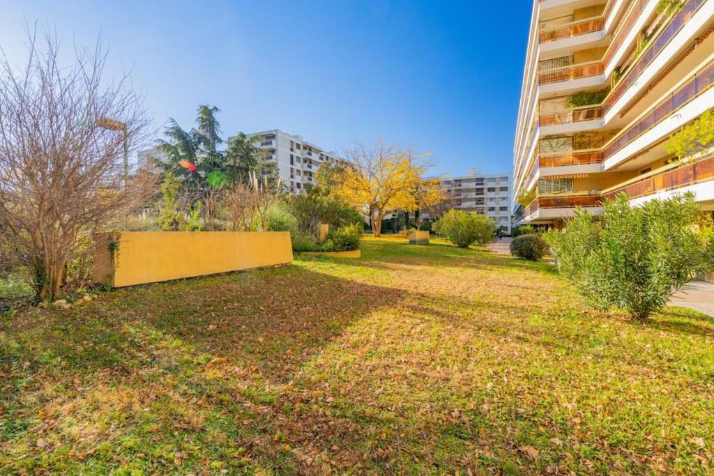 Les Roches D'or Joli Apartment *