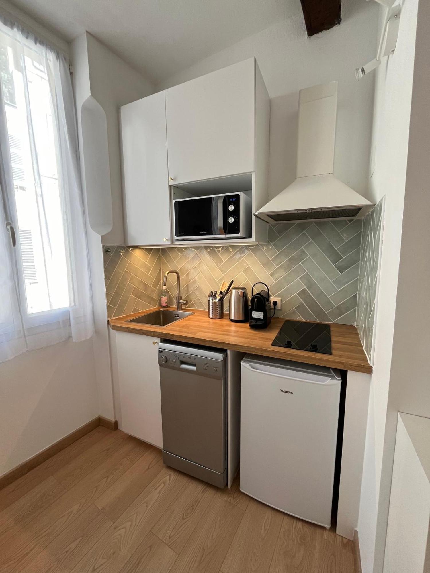Cosy Et - Cours Julien Apartment *