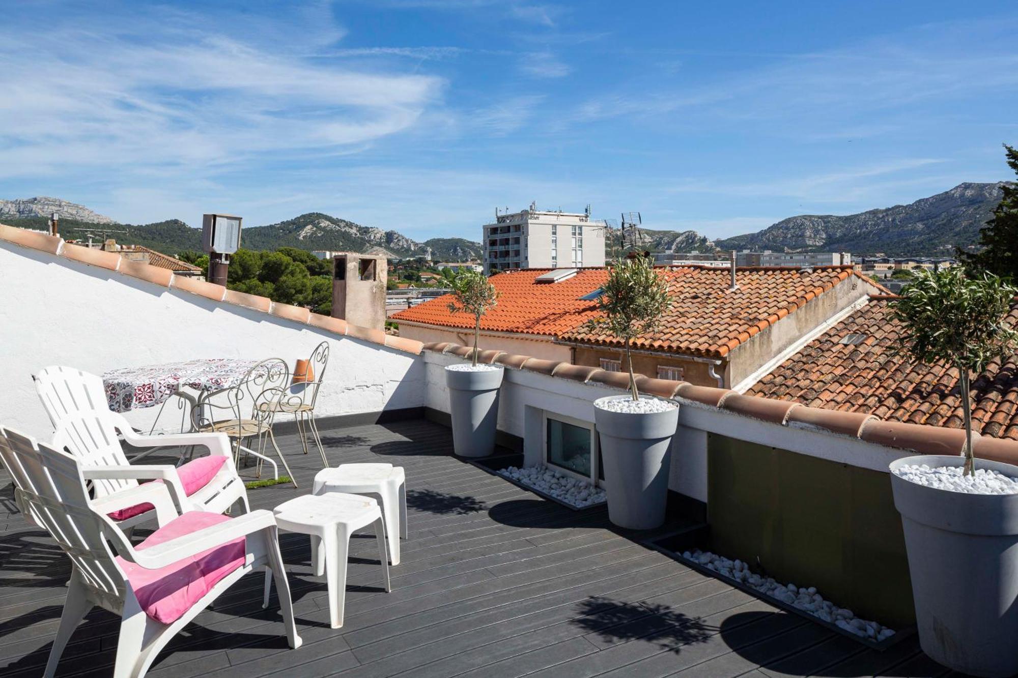 Studio Duplex Avec Terrasse *