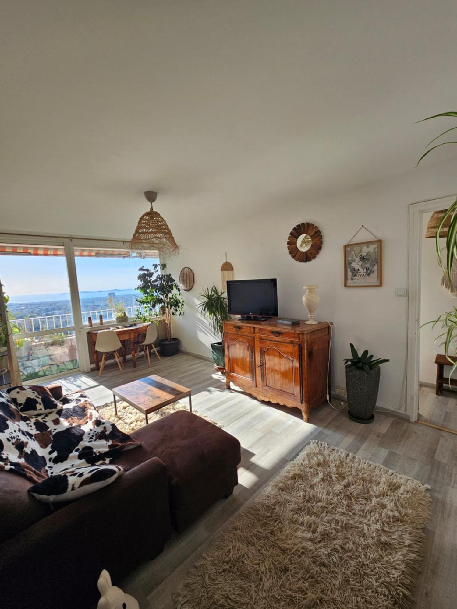 Magnifique T3 Vue Stade Velodrome Calanques Appartement *