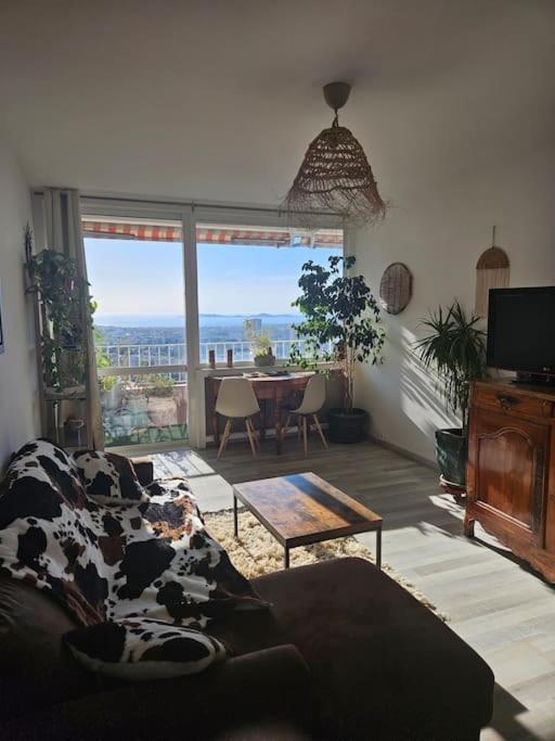 Magnifique T3 Vue Stade Velodrome Calanques Appartement Marseille