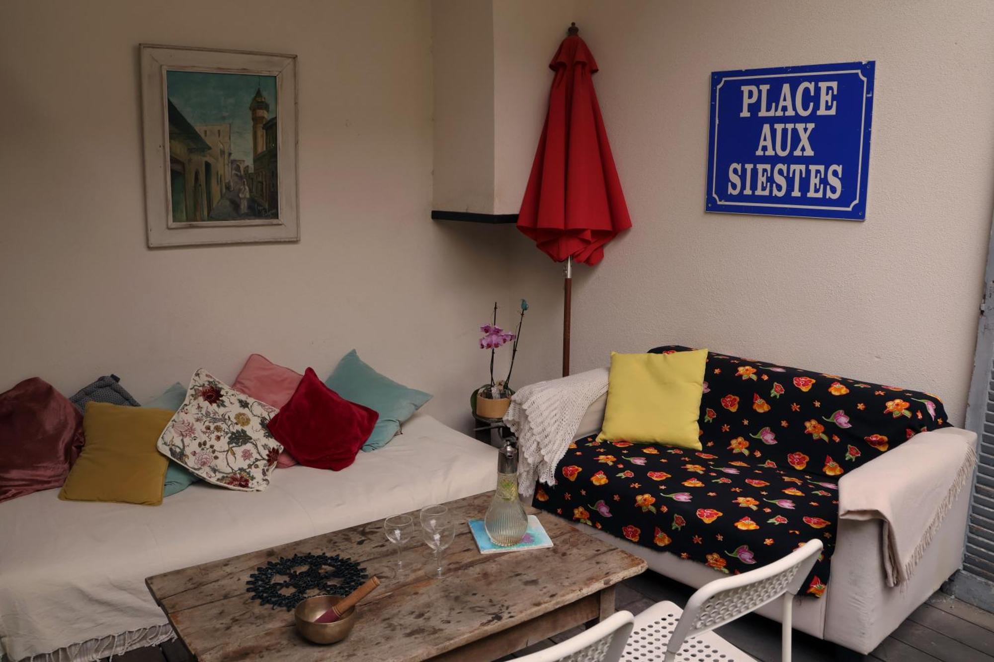 Loft Lumineux: 3-bedroom With Patios And Private Garage Villa *