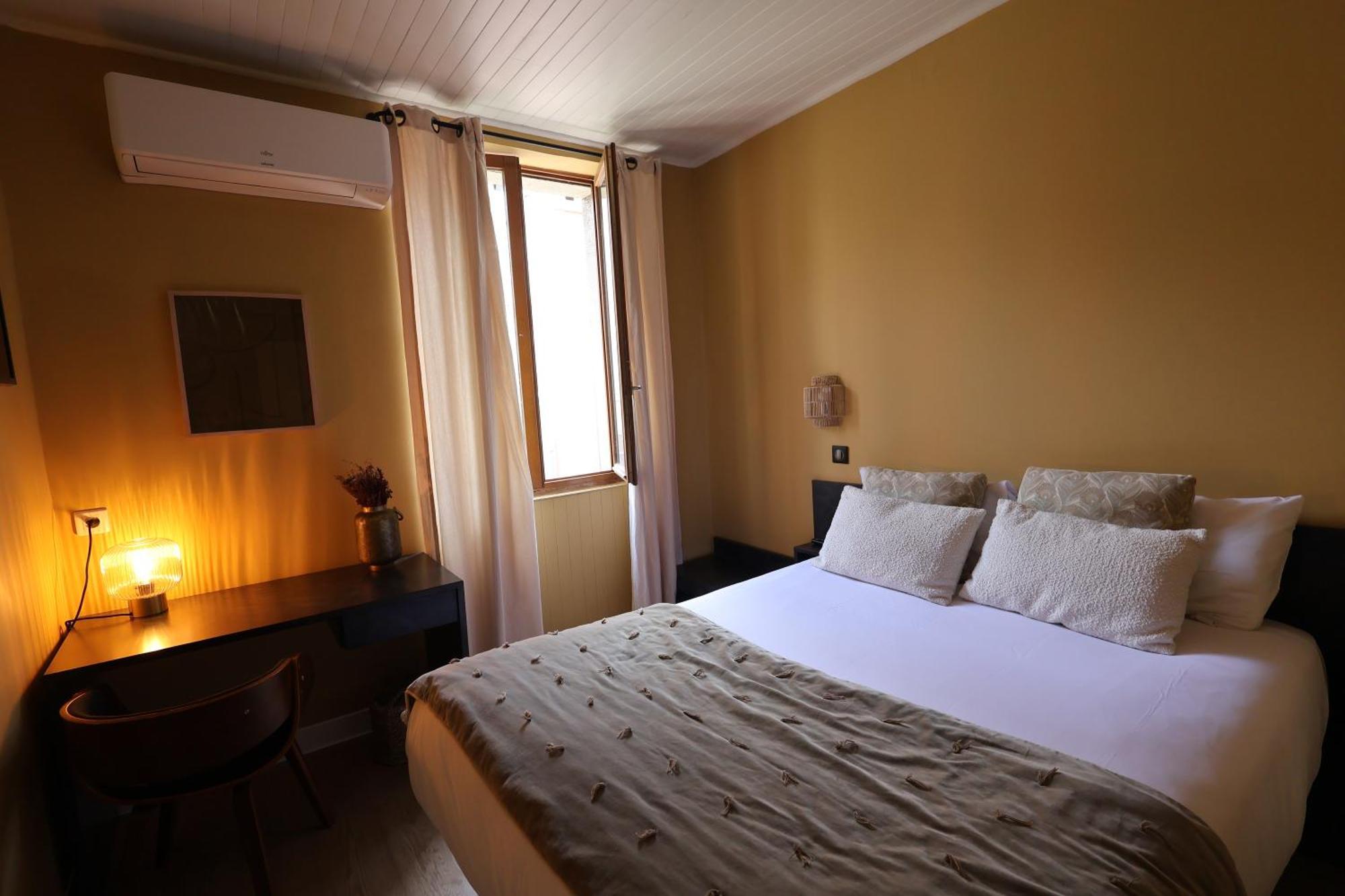 Boutique Azur 2*
