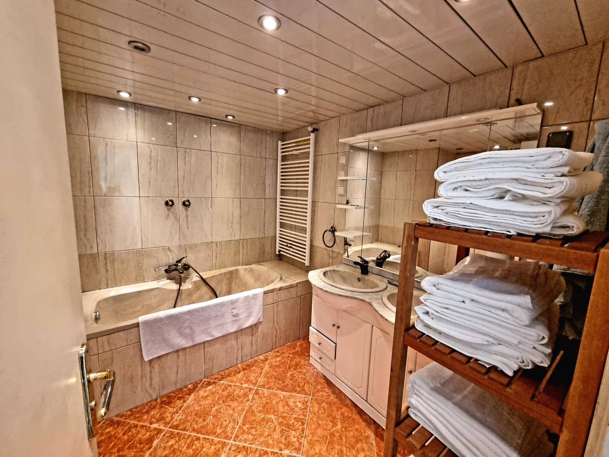 Villa 170m2 Avec Piscine Parc Des Calanques 15 Min Velodrome Marseille