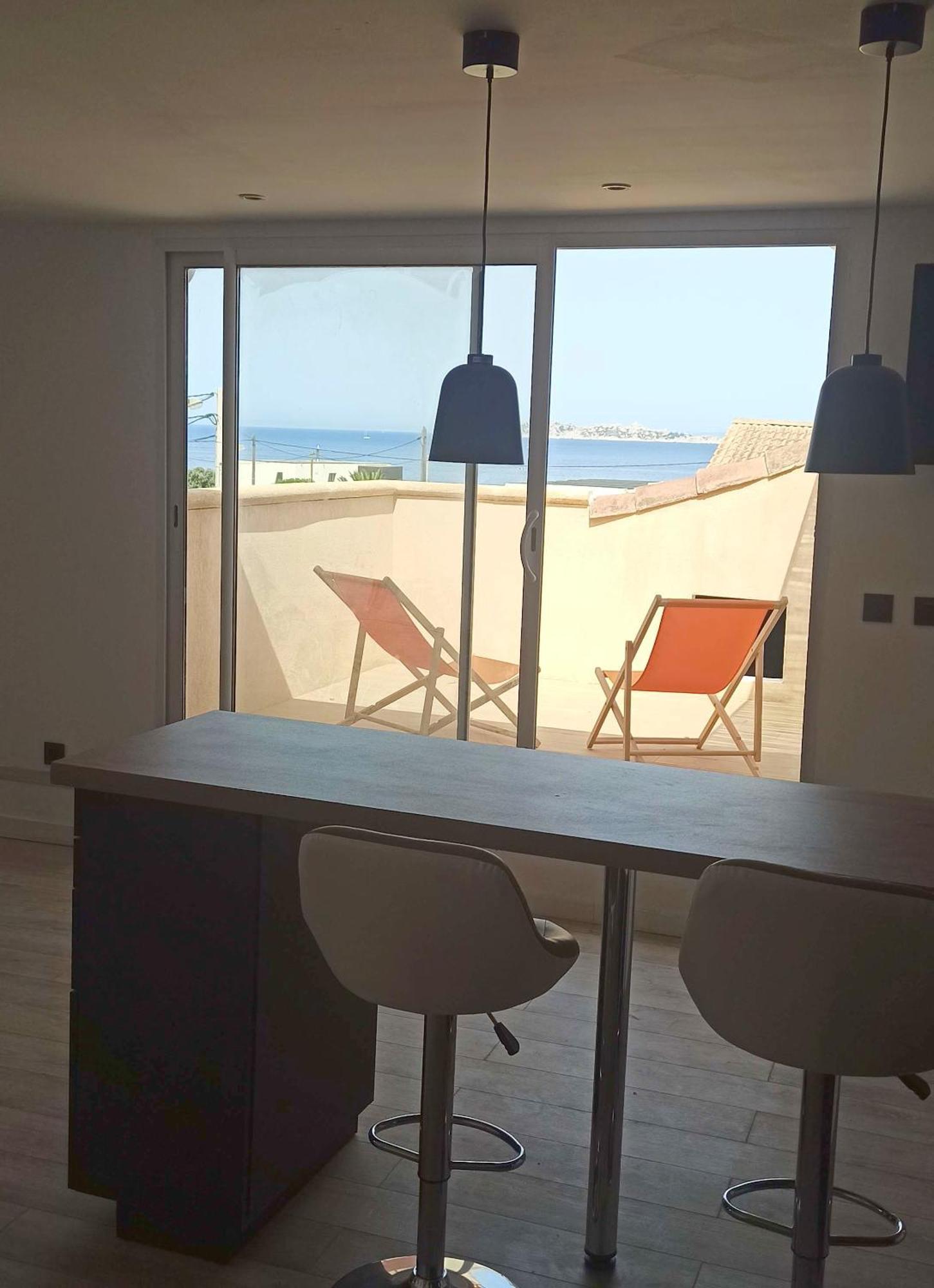 Penthouse 2 Pieces Avec Terrasse Vue A 150 M De La Apartment Marseille