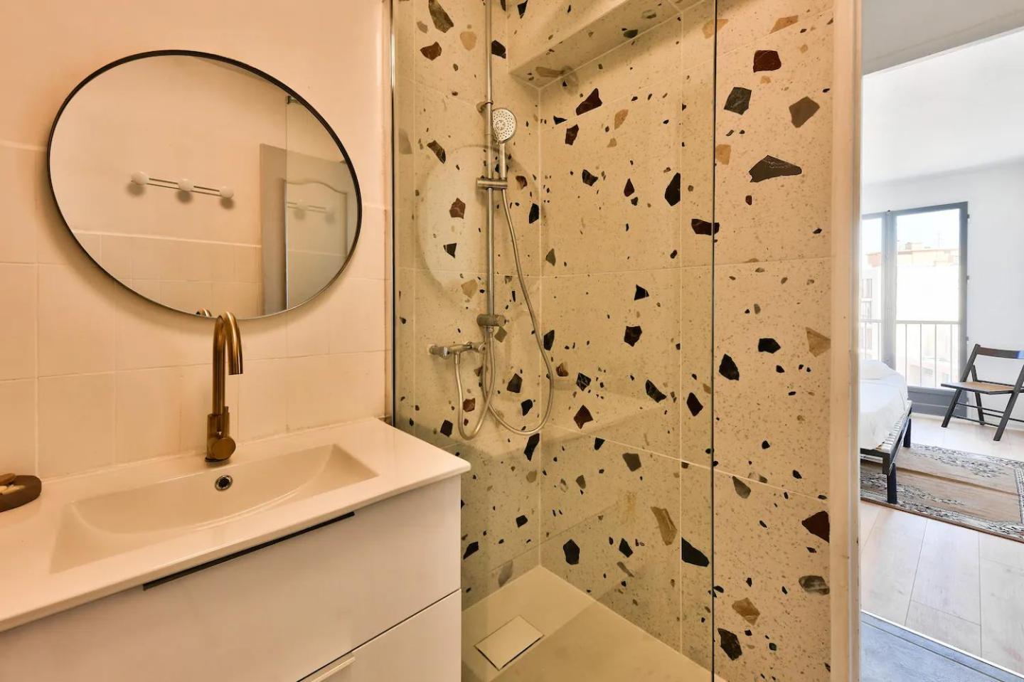 T4 Exceptionnel Vue Sur A 5 Min A Pied Du Metro Appartement Marseilles