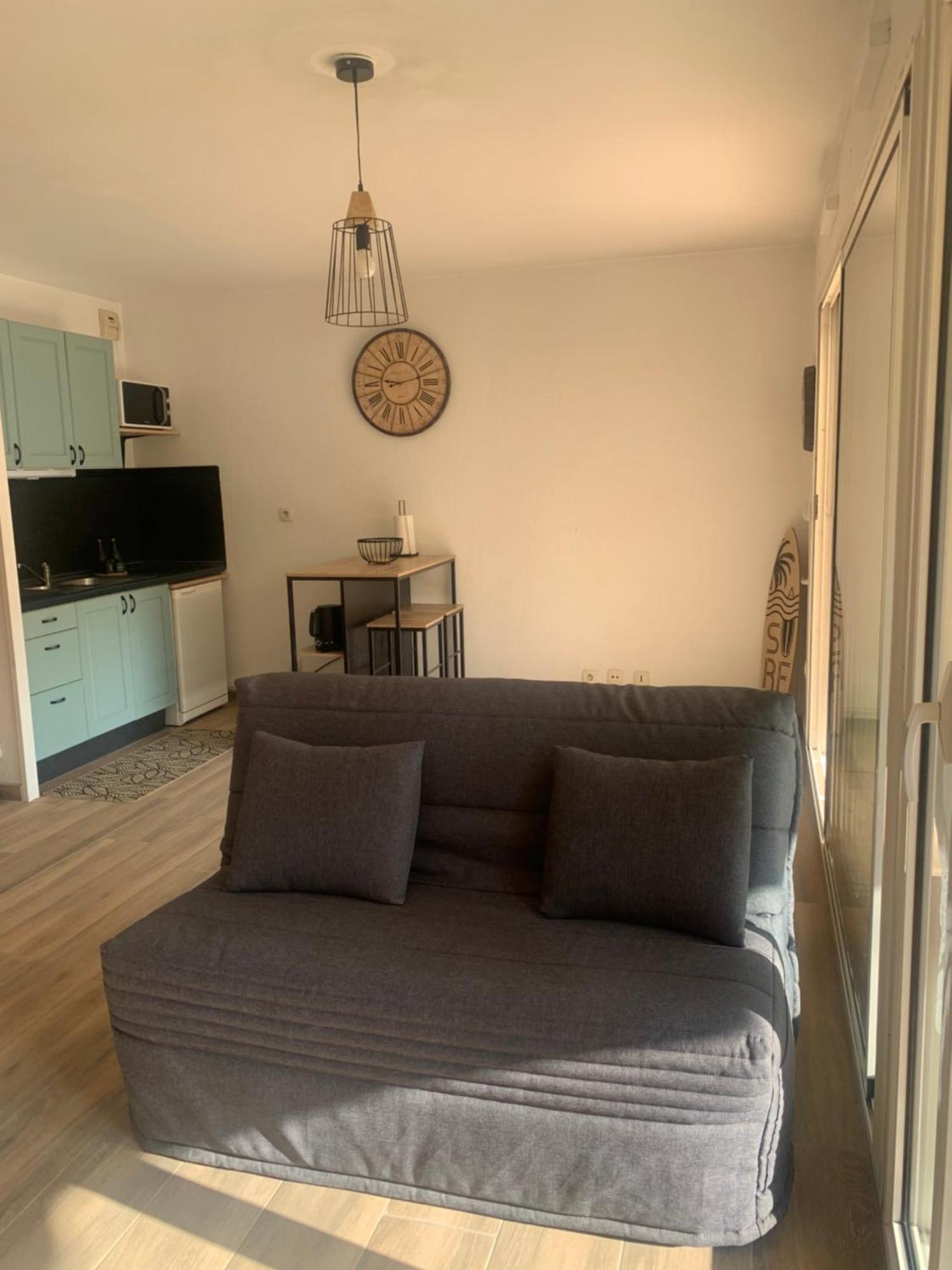 Petit Cocon Dans Le 8 Eme Apartment *