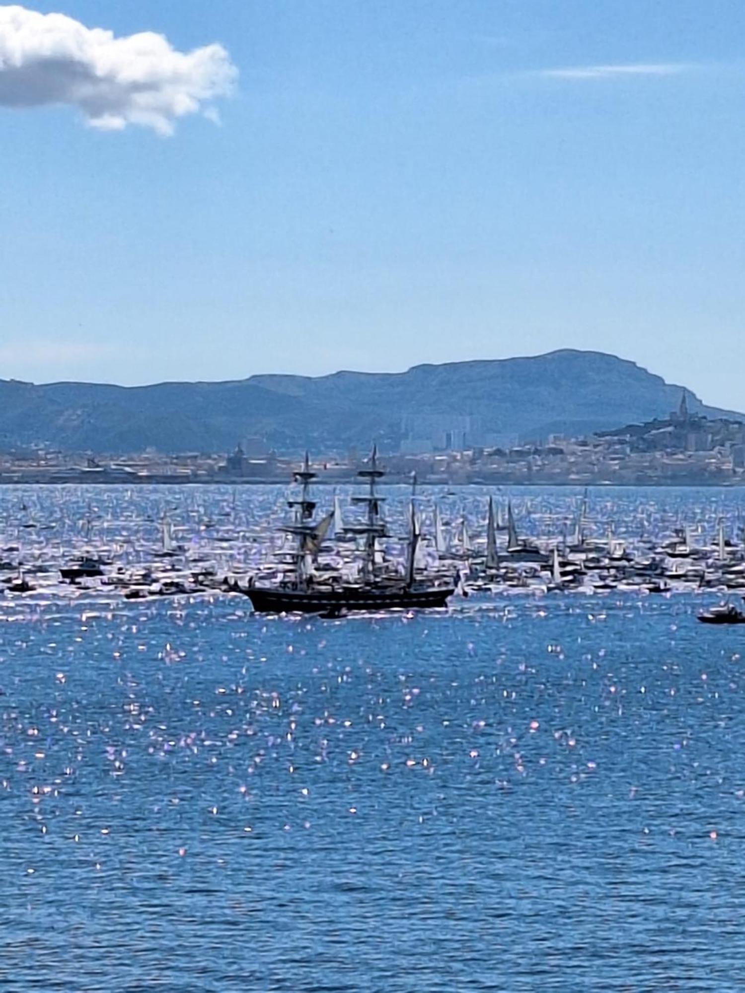 Vu Sur Mer Corniche * Marseille