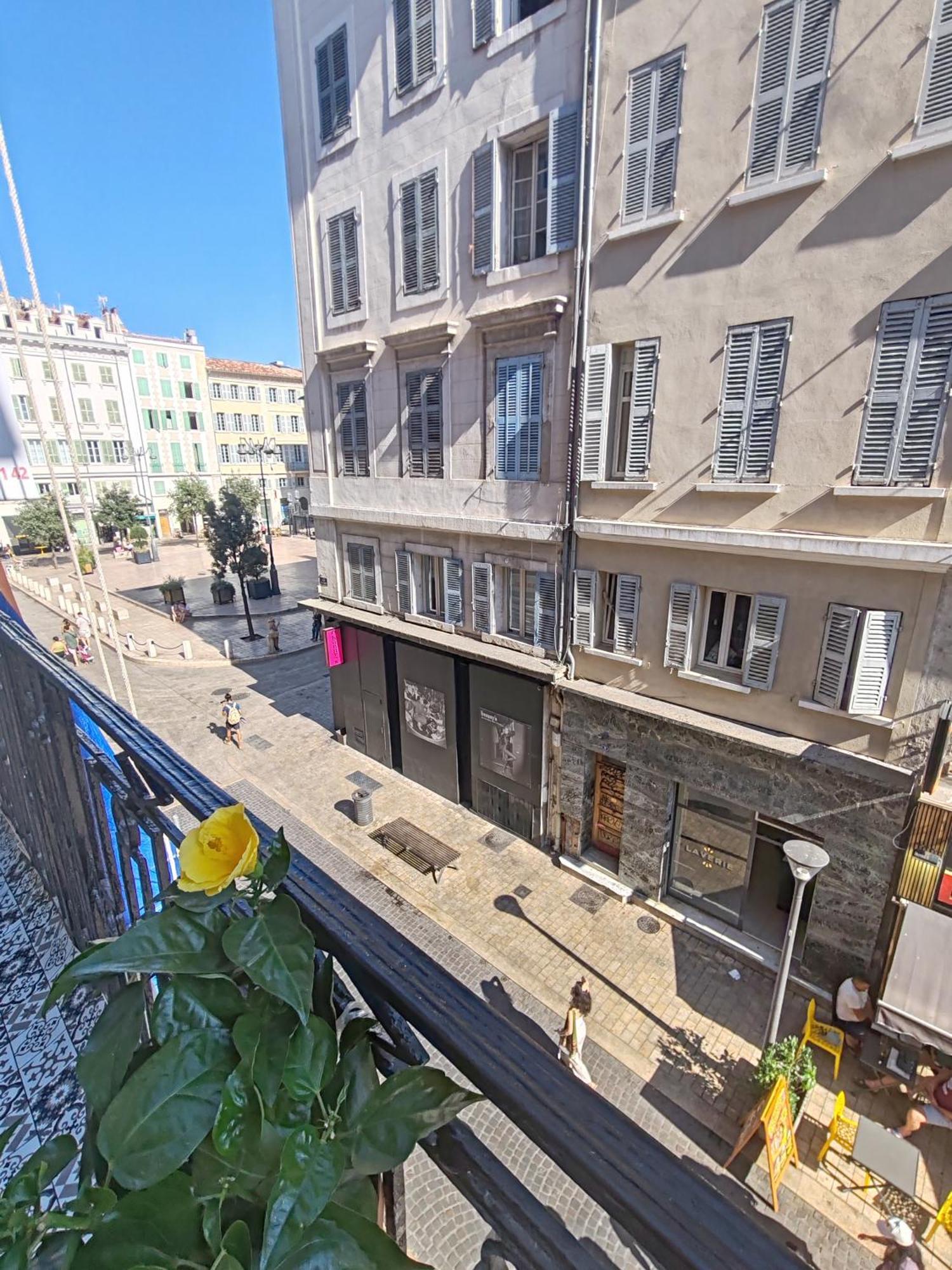 T3 Grand Balcon Au Coeur Du Vieux Port *