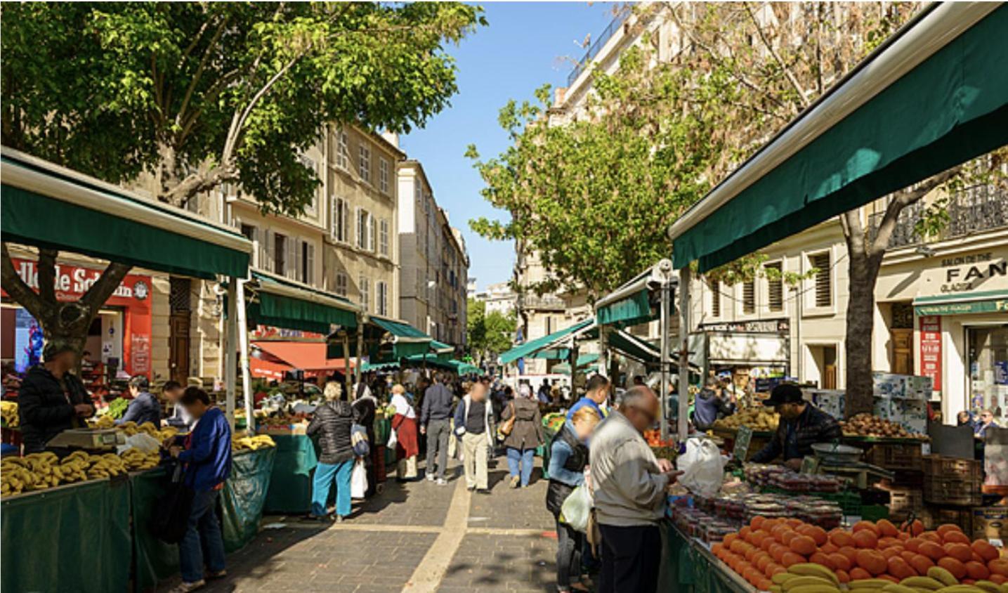 Centre Cours Ju Vieux Port * Marselha