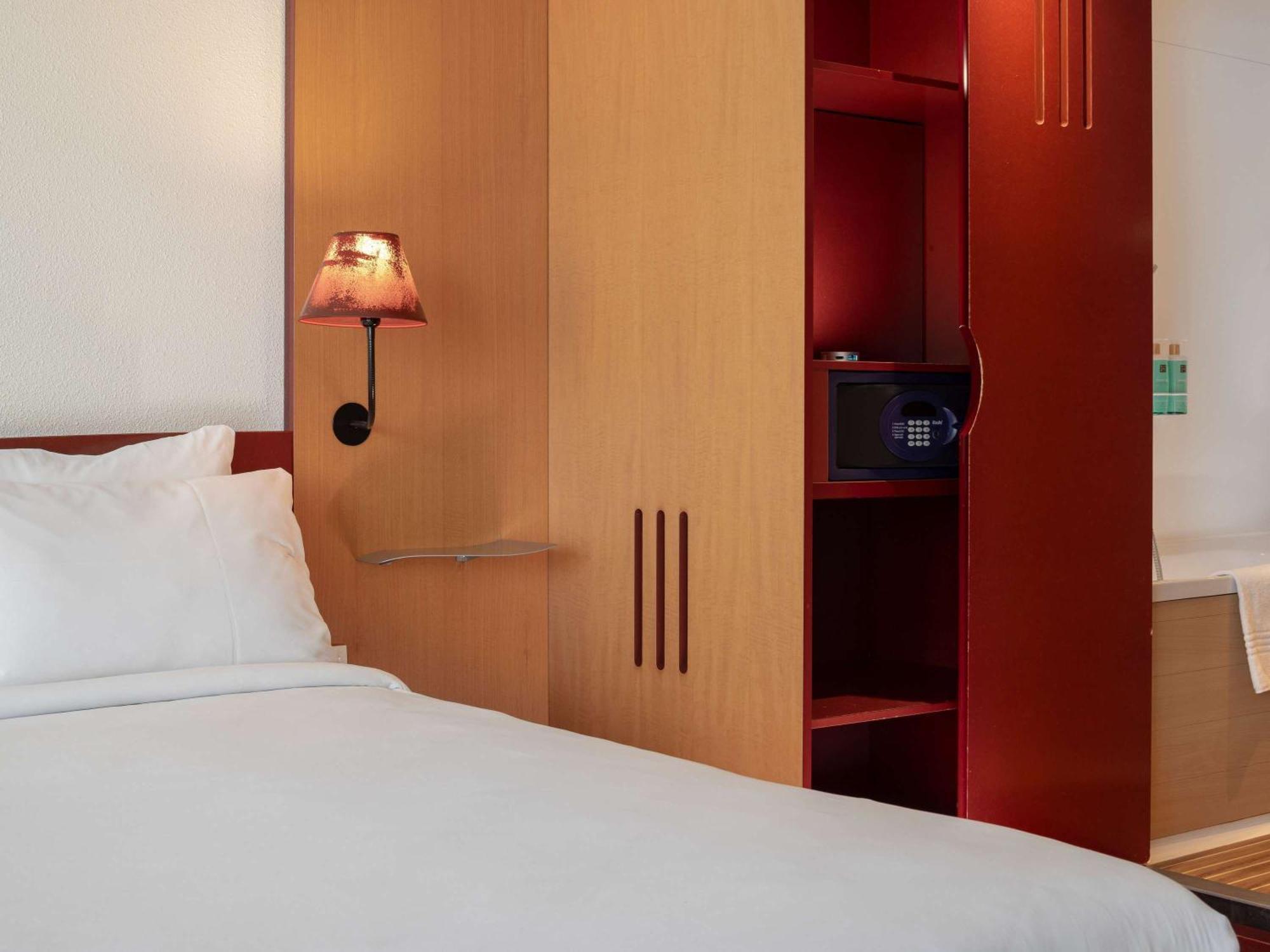 Novotel Centre Euromed Hotel