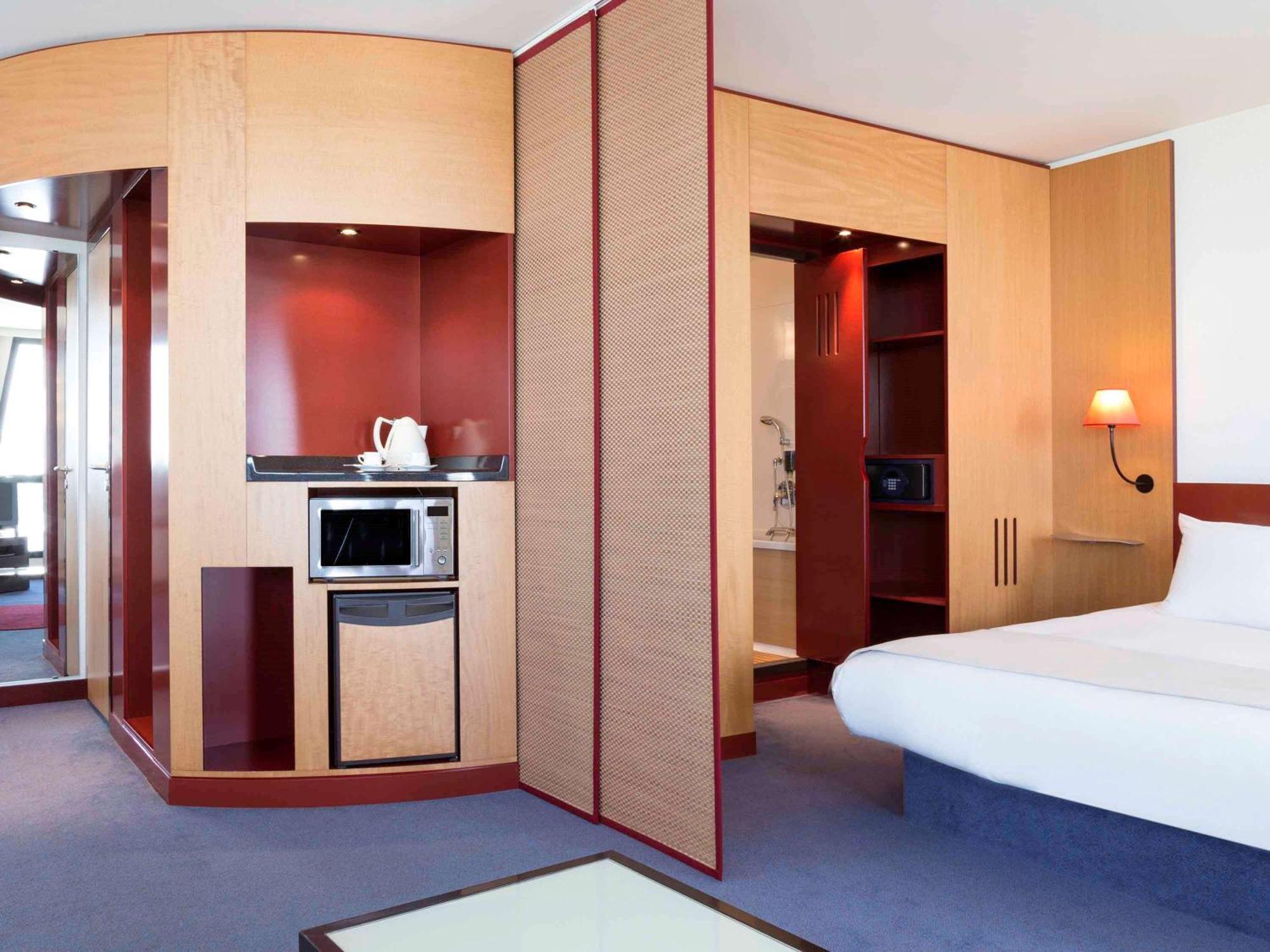 Novotel Centre Euromed 4* Marselha