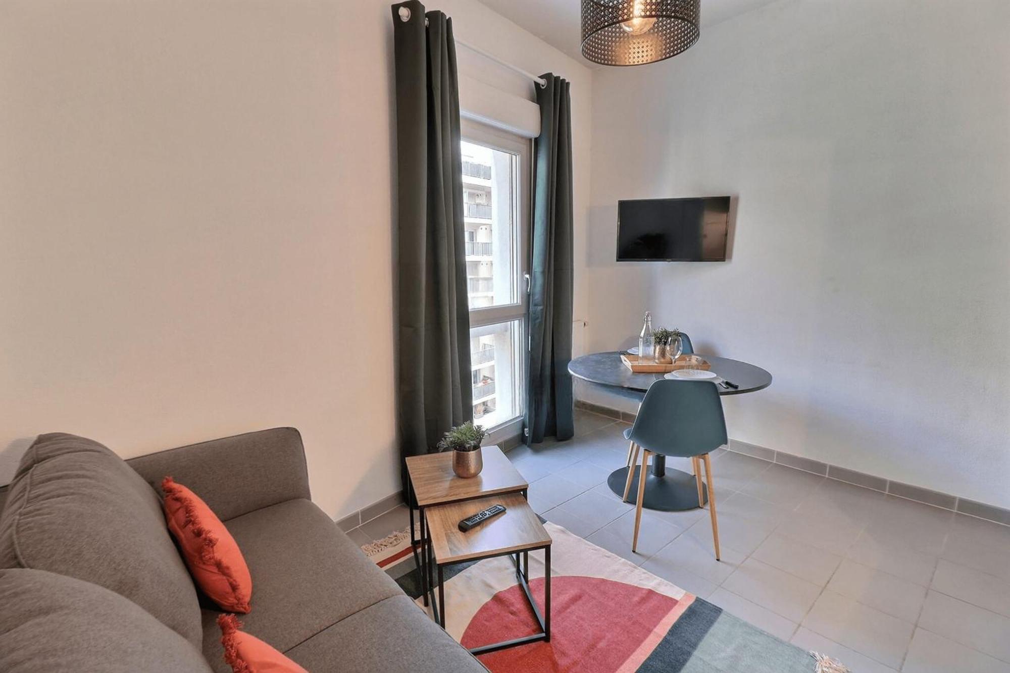Cosy For 2 In Apartment