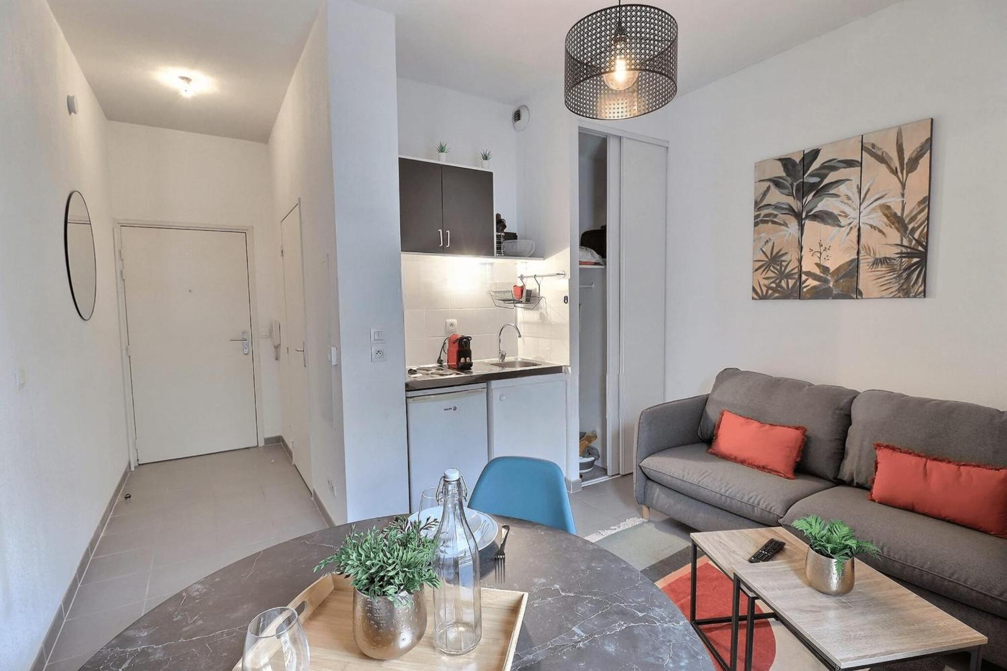 Cosy For 2 In Apartment