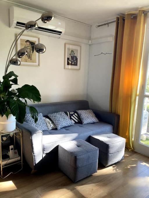 Flat Air Conditioning 4 People Near Stadium *