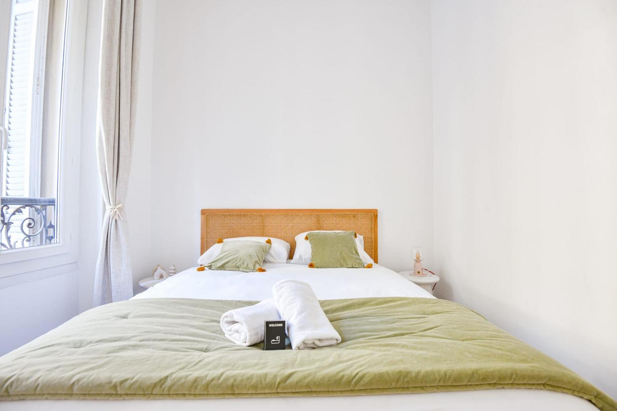 2 Ch Clim Proche Vieux-port Et St-charles Apartment Marseille