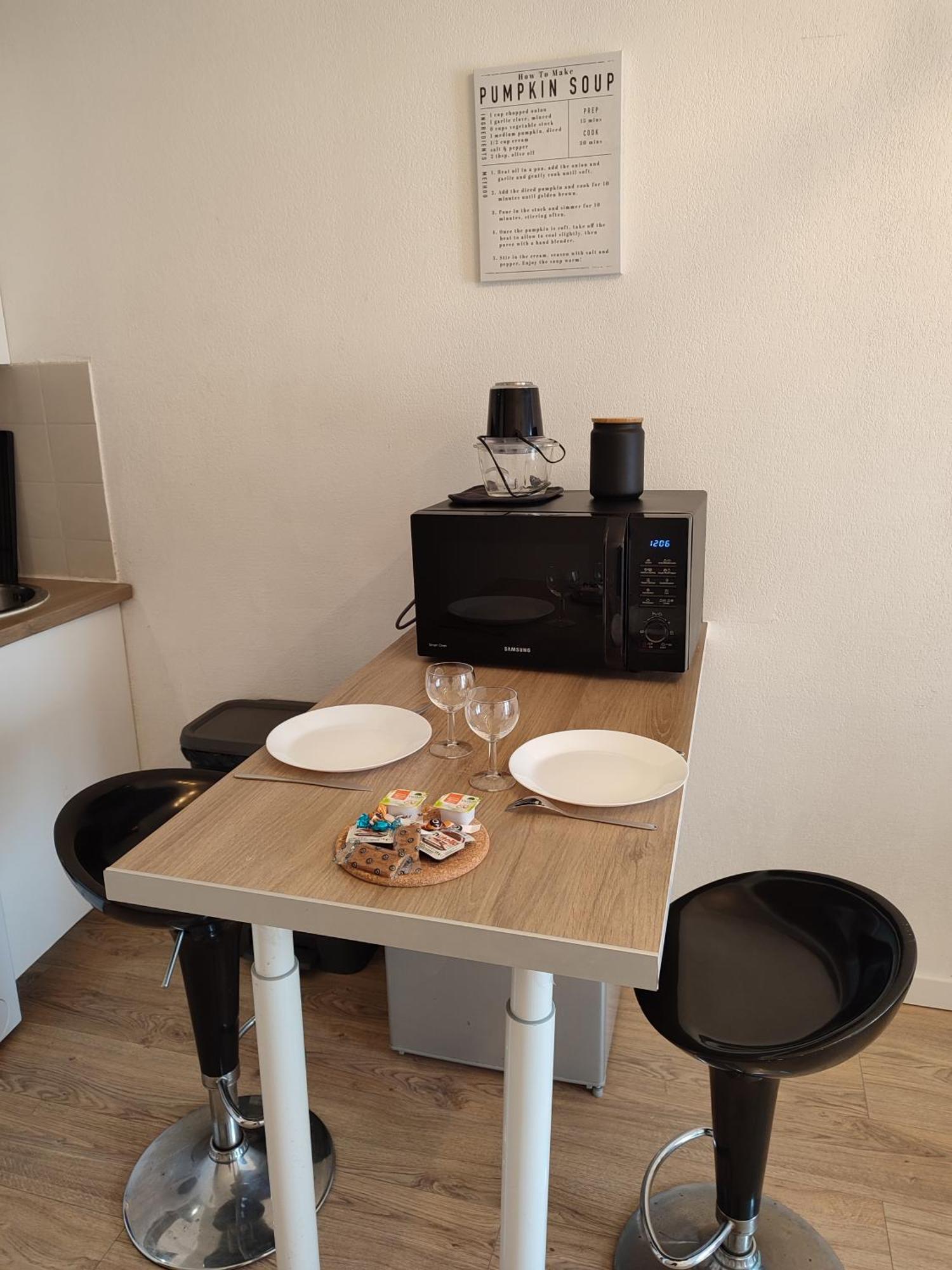 Climatise Equipe A 6min De La Gare St Charles Apartment Marseilles