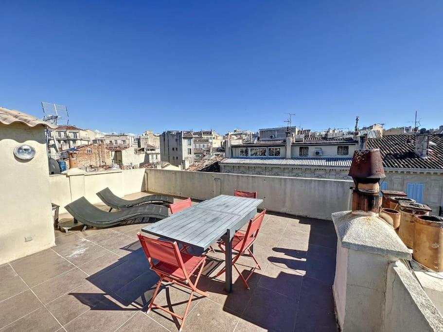 Tres Agreable T2 - Lumineux-toit Terrasse-centre Apartamento