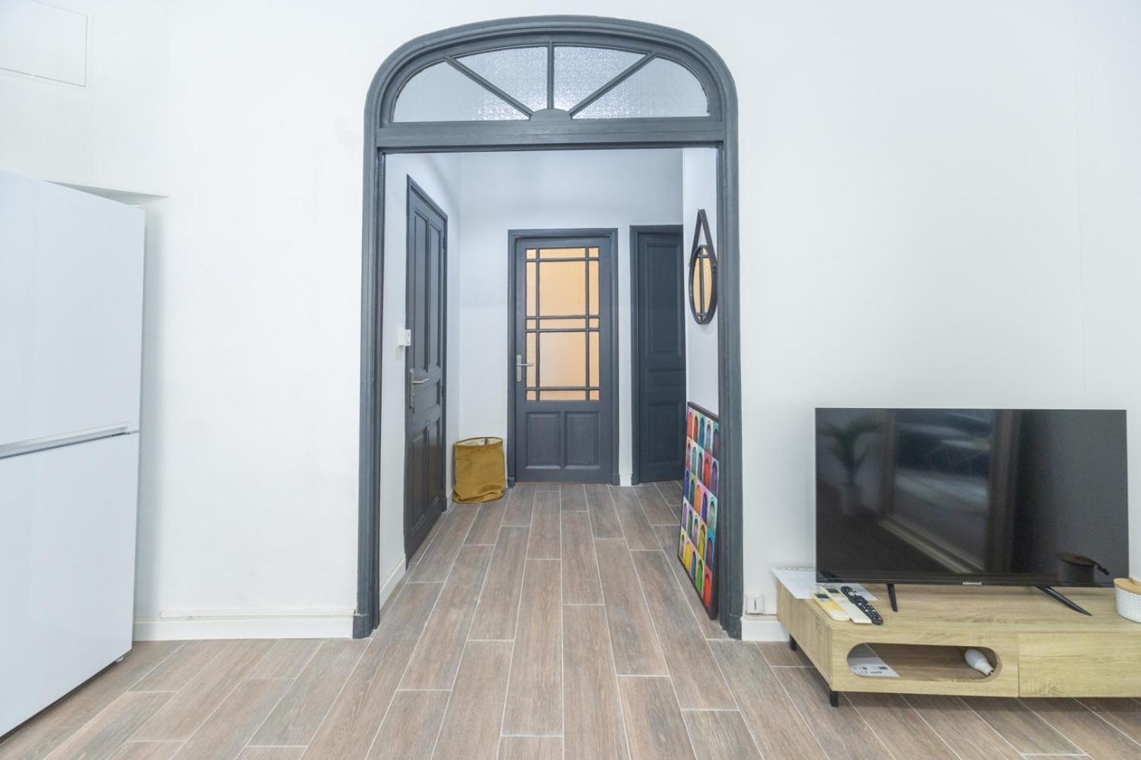 Au Pied De La Bonne Mere Apartment Marseille