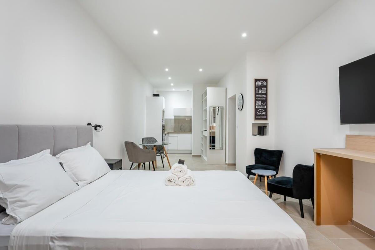 Fully-equipped In Panier Close To Business Area Joliette And Old-port *
