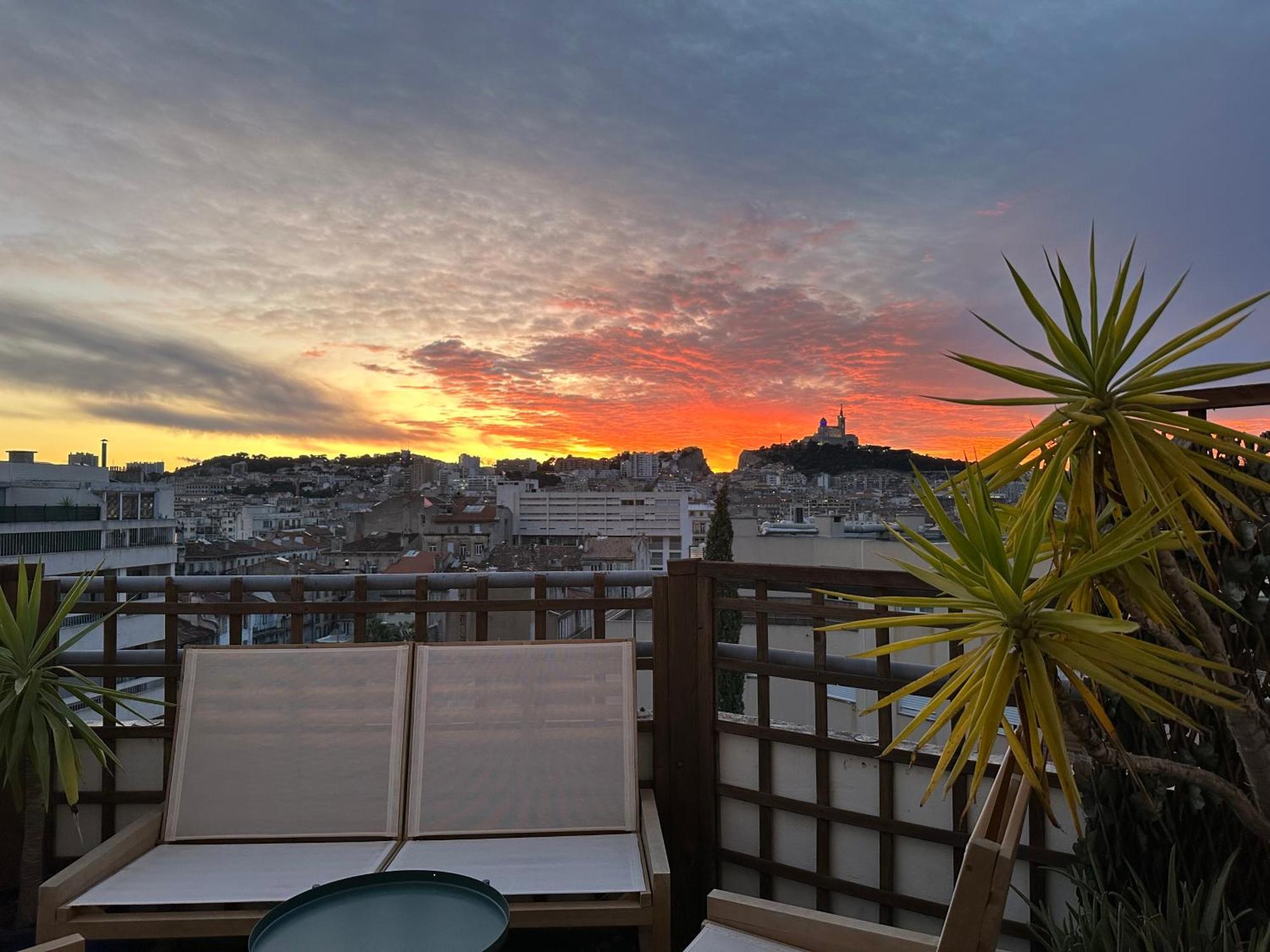 Stunning Rooftop, Near Cours Julien * Marseille