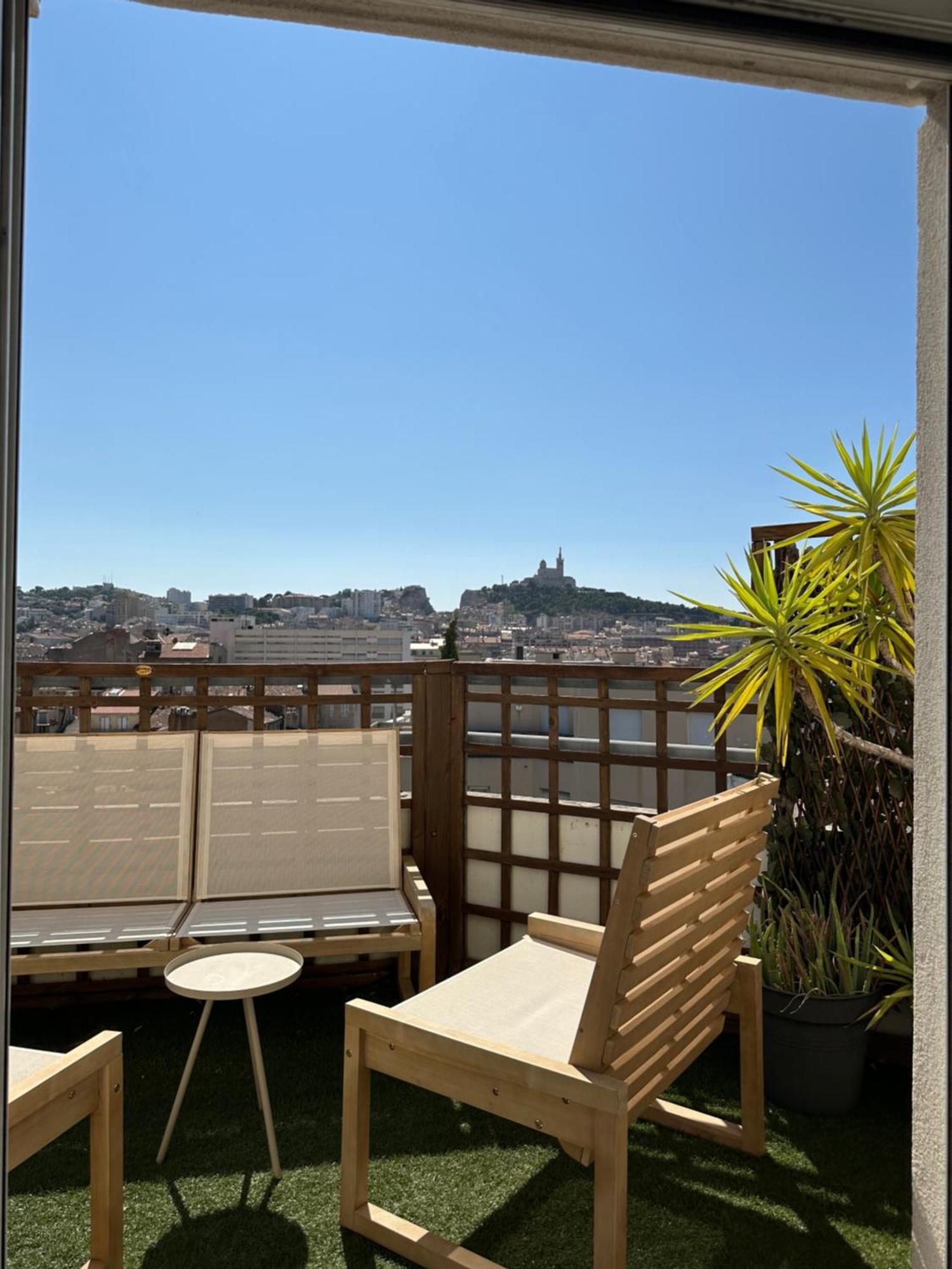 Apartment Stunning Rooftop, Near Cours Julien Marseille