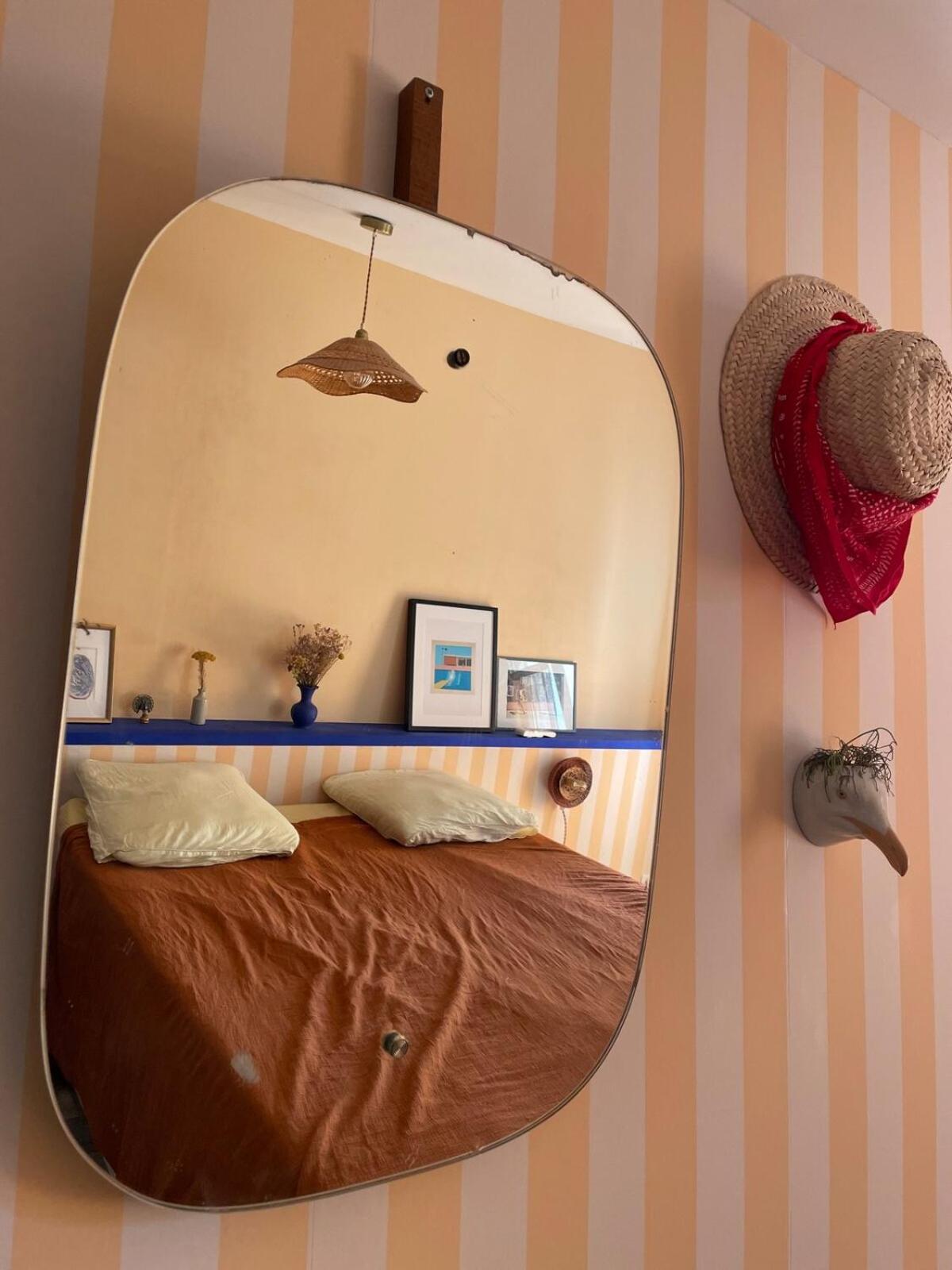 Petite Maison Avec Terrasse *