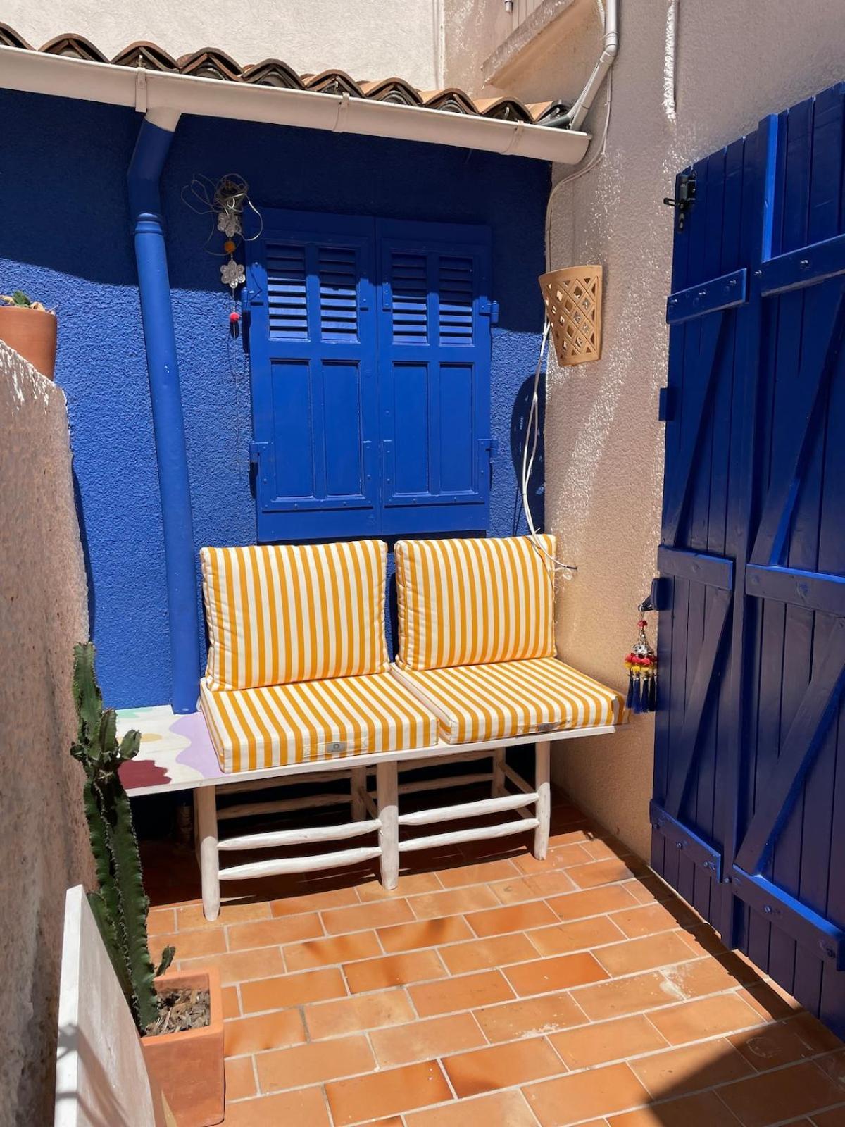 Petite Maison Avec Terrasse