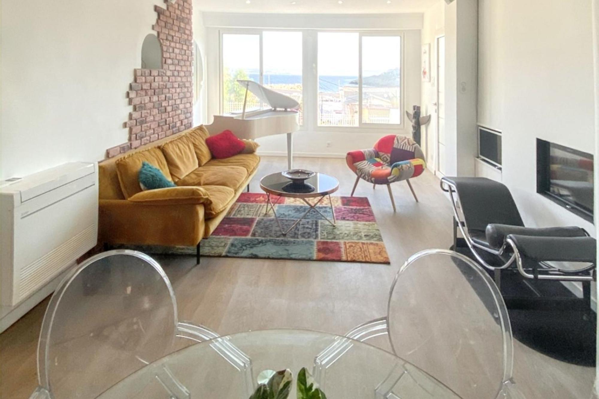 Maison Chaleureuse Au Coeur Des Calanques De + Jardin. Holiday home Marseille